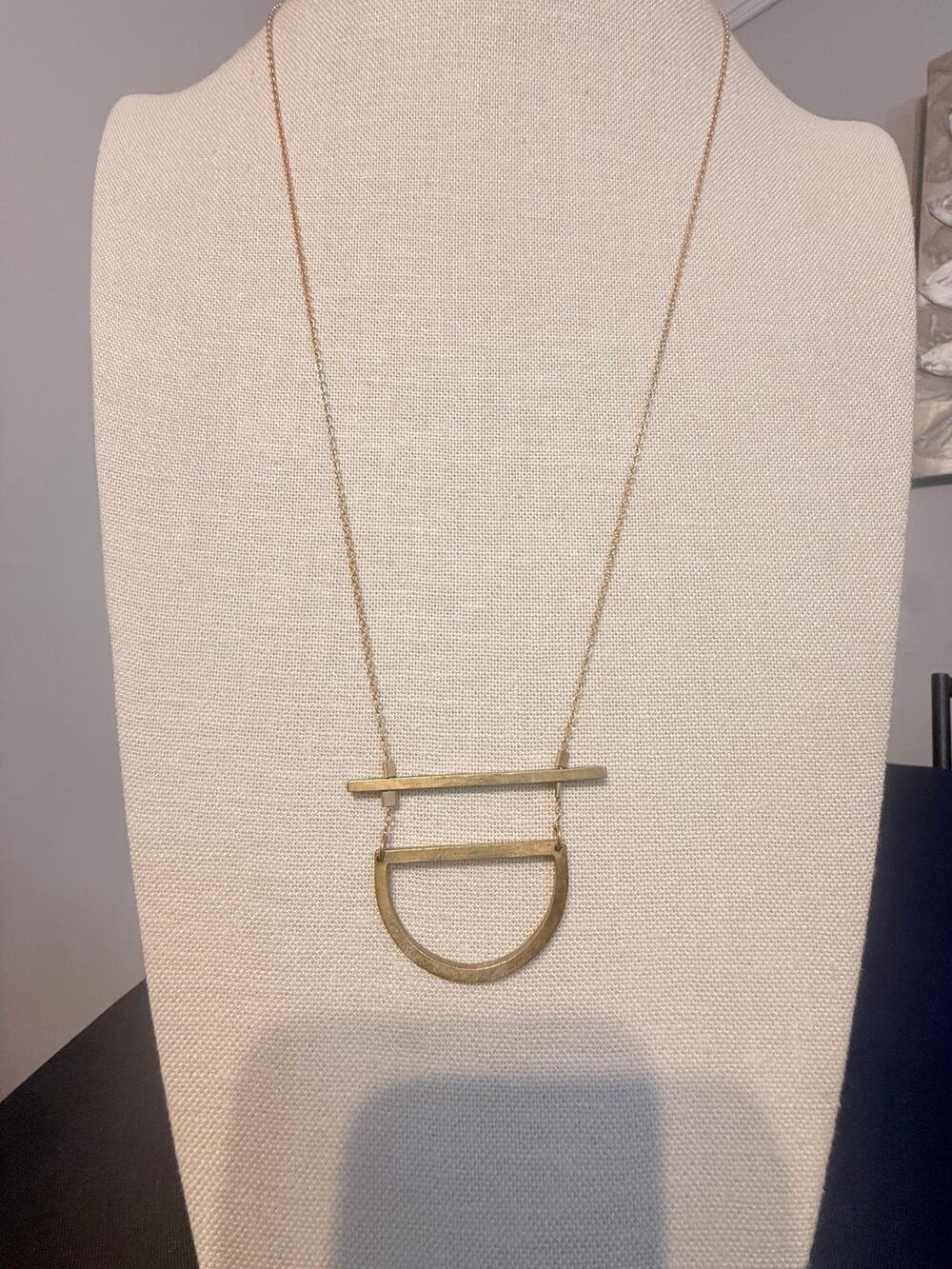 Vintage Gold Geometric Pendant Necklace 28”